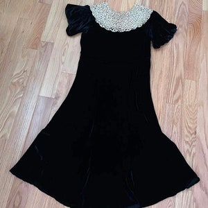 Vintage 1930s Black Silk Velvet Dress With Lace Bodice Puff Shirt ...