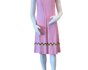 Vintage summer sheath dress Puritan Forever Young sleeveless pink linen with floral appliqués 1960s 1970s spring dress