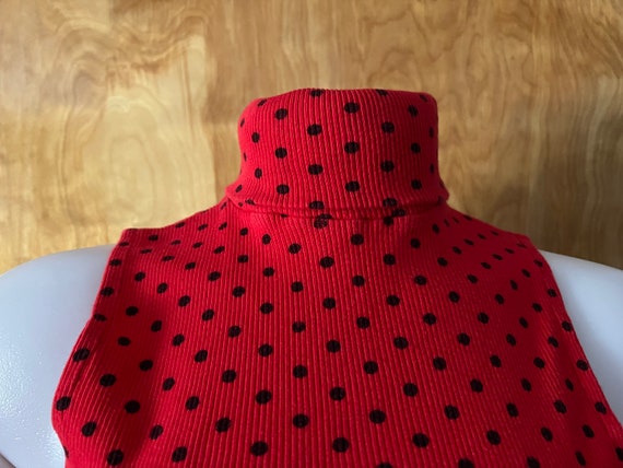 Vintage sleeveless turtleneck cold shoulder red w… - image 2
