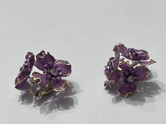 Vintage brooch and earrings set purple enamel on … - image 6