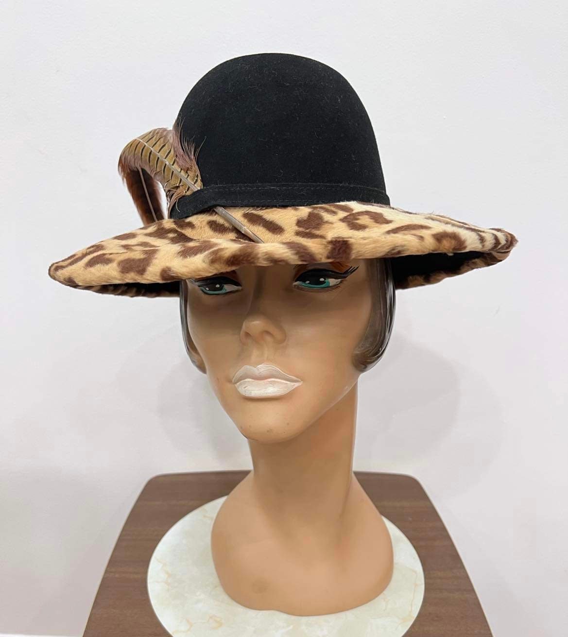 Mr. John CLASSIC Hat Animal Print Feather Faux Fur Leopard