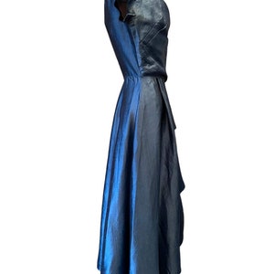 Vintage blue silk dress with petal bust and full skirt 1940s 1950s Georgia Wells short sleeve dress unique skirt detail image 3