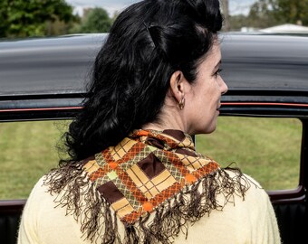 Vintage 1940s scarf triangle neck head fringe abstract check print