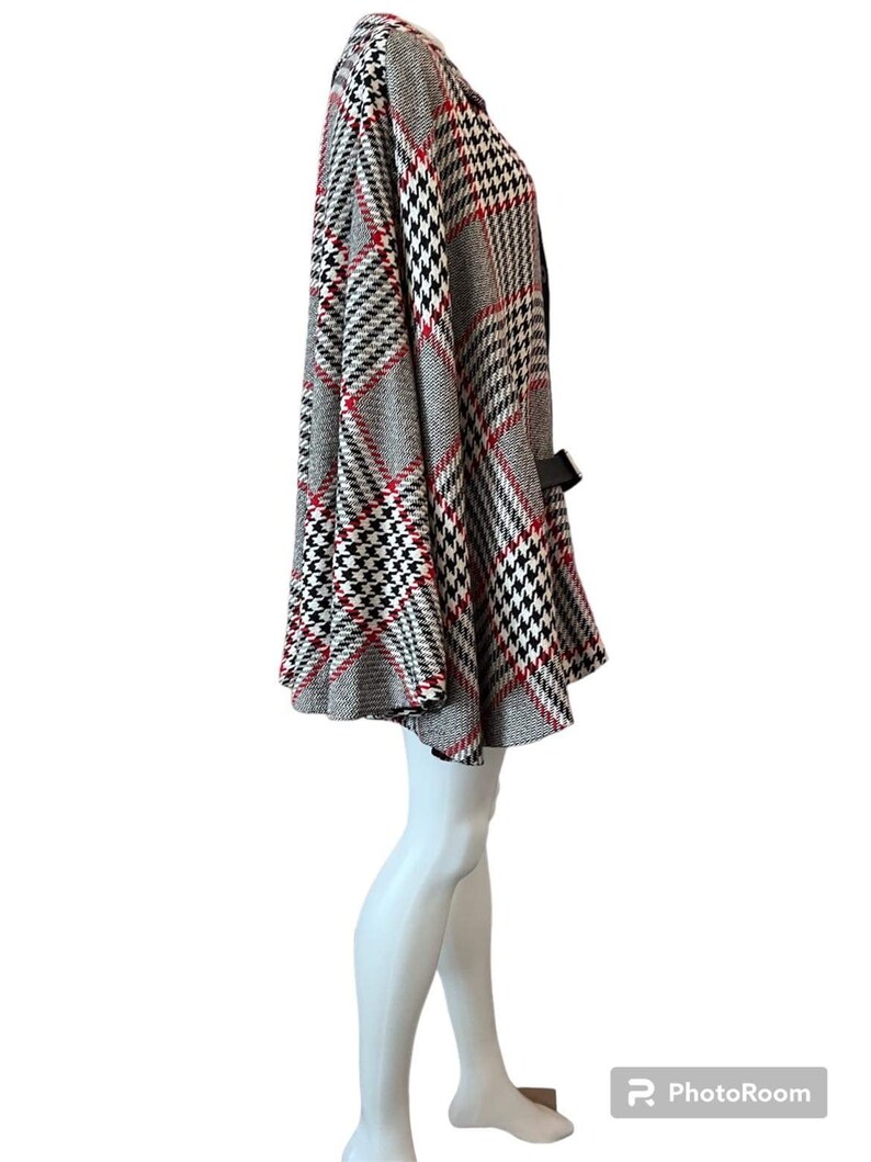 Plaid button front cape with leather belt Venezia Woman red white black fall autumn cape image 3