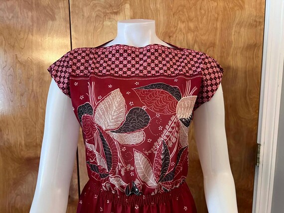 Vintage 1970s dress Melissa Petites burgundy boho print View 5