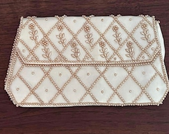 Vintage cream colored satin clutch purse with faux pearl trim Le Regale bridal clutch 1950s vintage bride