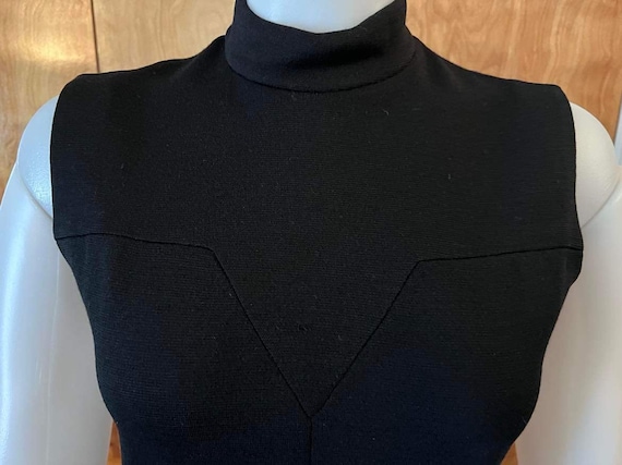 1960s dress sleeveless black drop waist pleated s… - image 6