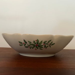 Lenox China holly berry bowl oval with scalloped edge and gold trim vintage Christmas dining table decor serving piece holiday party
