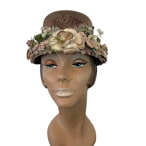 Vintage hat 1950s-1960s bucket hat taupe velvet with floral trim autumn hat