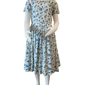 Vintage 1950s blue floral silk dress with full skirt short sleeves size medium 1950s spring summer dress rockabilly pinup dress