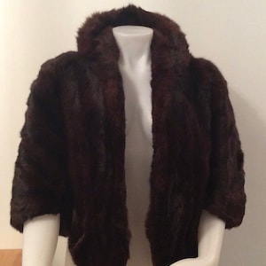Vintage fur cape dark brown with pockets fur stole vintage 1940s 1950s vintage wedding Hollywood glamour gift for her theater costume