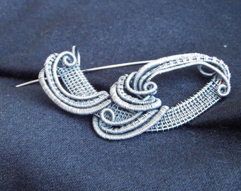 Épingle à châle en argent sterling, broche enveloppée de fil métallique, clip pour cardigan, broche celtique, épingle pour pull, épingle pour écharpe, cadeau pour maman, cadeaux d'anniversaire