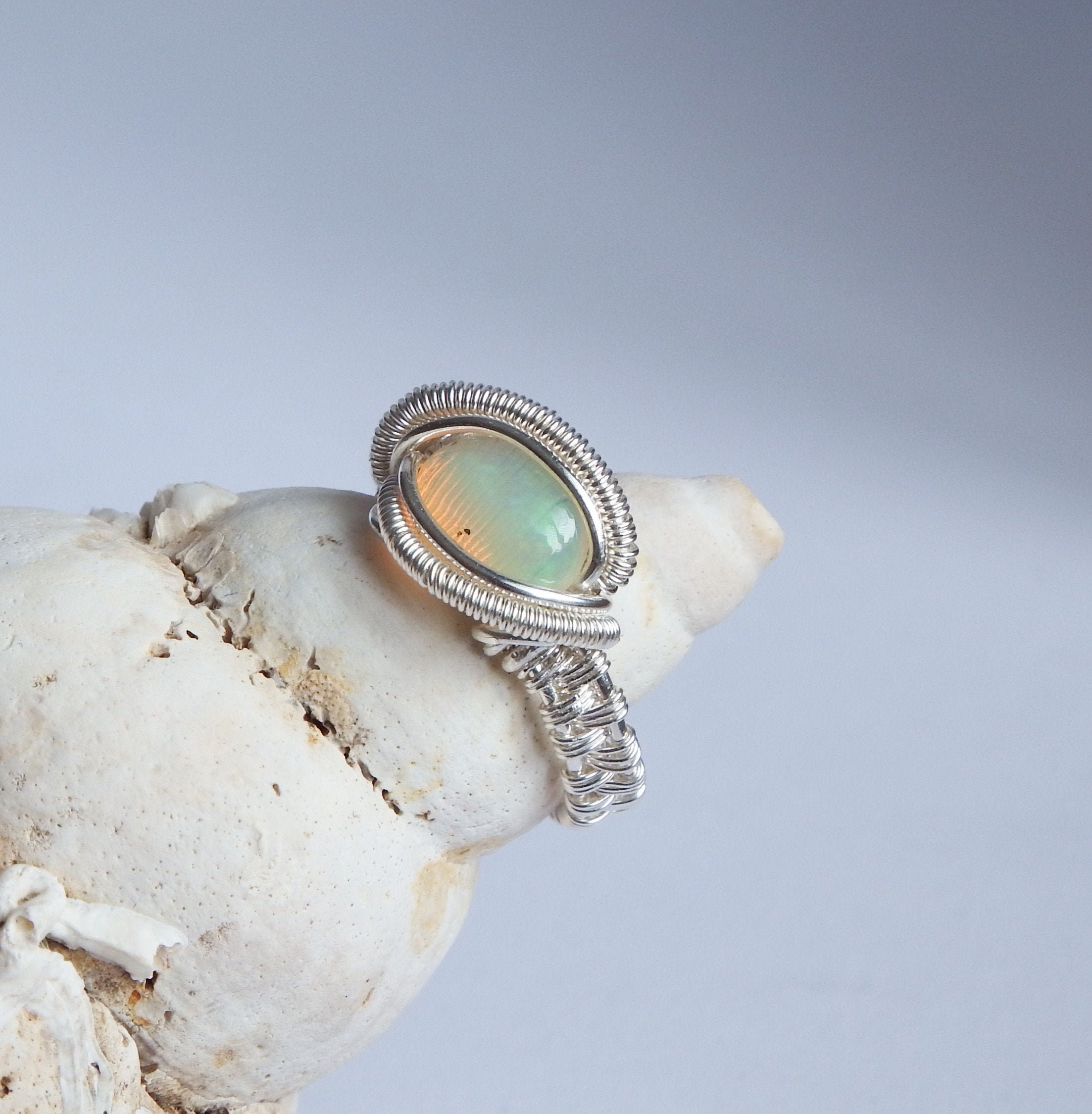 Bague opale Welo bague fil metallique enveloppante bague delicate opale ethiopienne en argent bague de promesse opale de feu boheme cadeau d anniversaire cadeau fete des meres Etsy France
