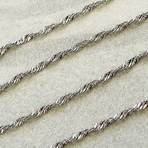 Water wave style chain - stainless steel - delicate twisted style necklace - lobster clasp