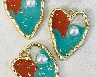 Set of 3 beautiful resin hearts - green & rust - gold setting - gold glitter - pearl accent