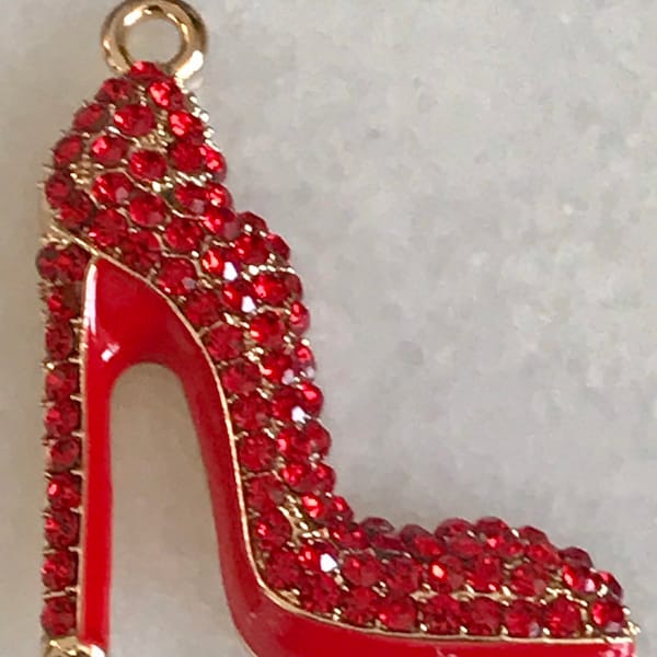 1 Gorgeous red mostly rhinestones high heeled stiletto shoe charm - pendant - gold tone