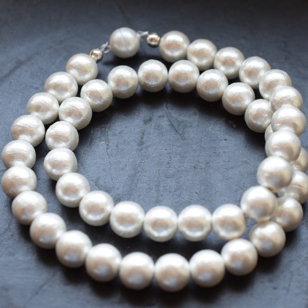 weisse Perlenkette aus Miyuki Cotton Pearls