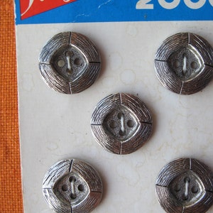 5 metal buttons 21 mm silver button card image 1