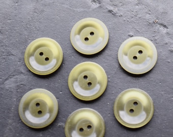 7 vintage buttons, 17 mm, green, for dresses, skirts and trousers, plastic buttons, 2 holes