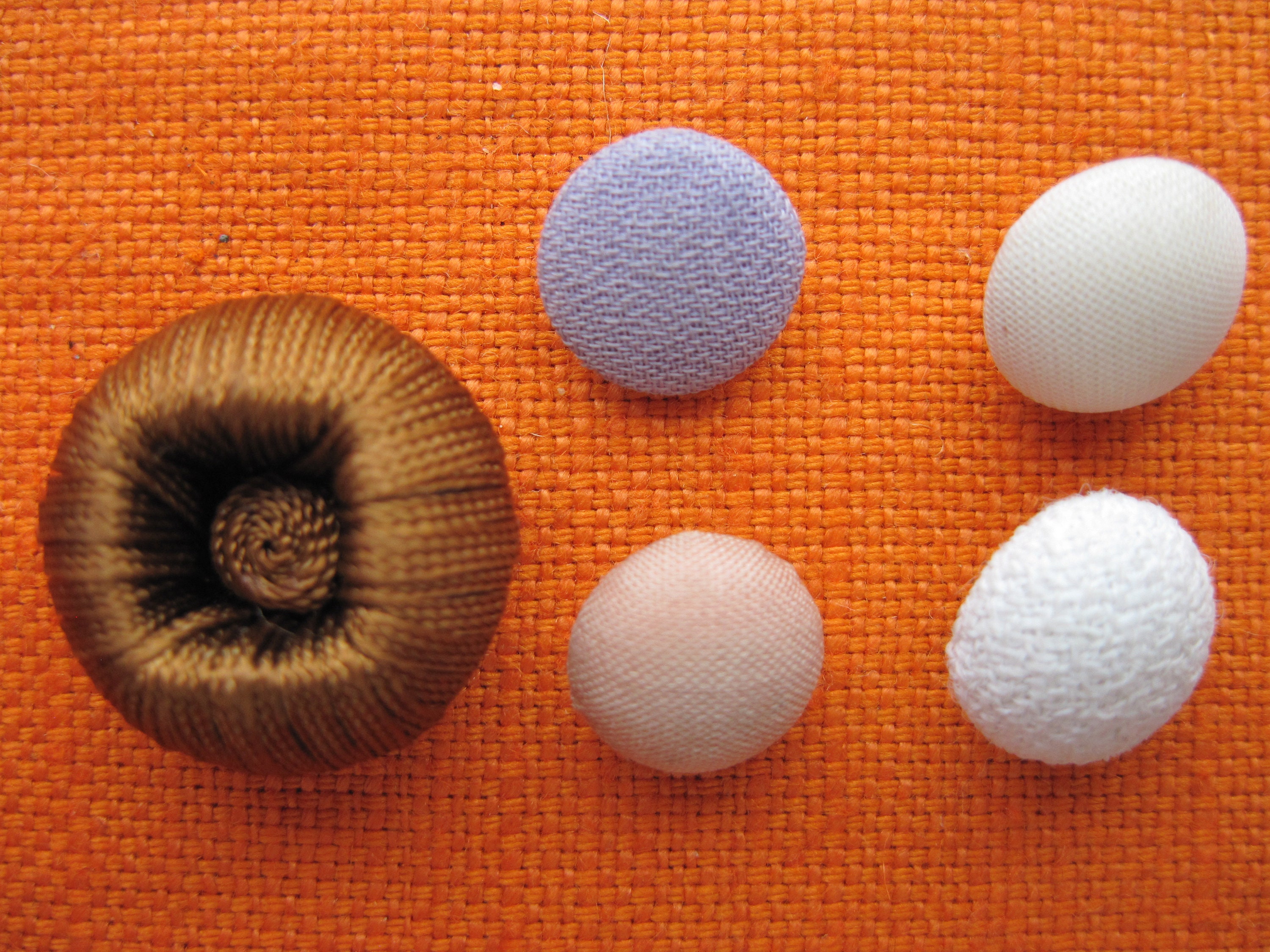 10 Stück Stoffknöpfe Rund 12,5mm - Weiße Nähknöpfe Für DIY Projekte