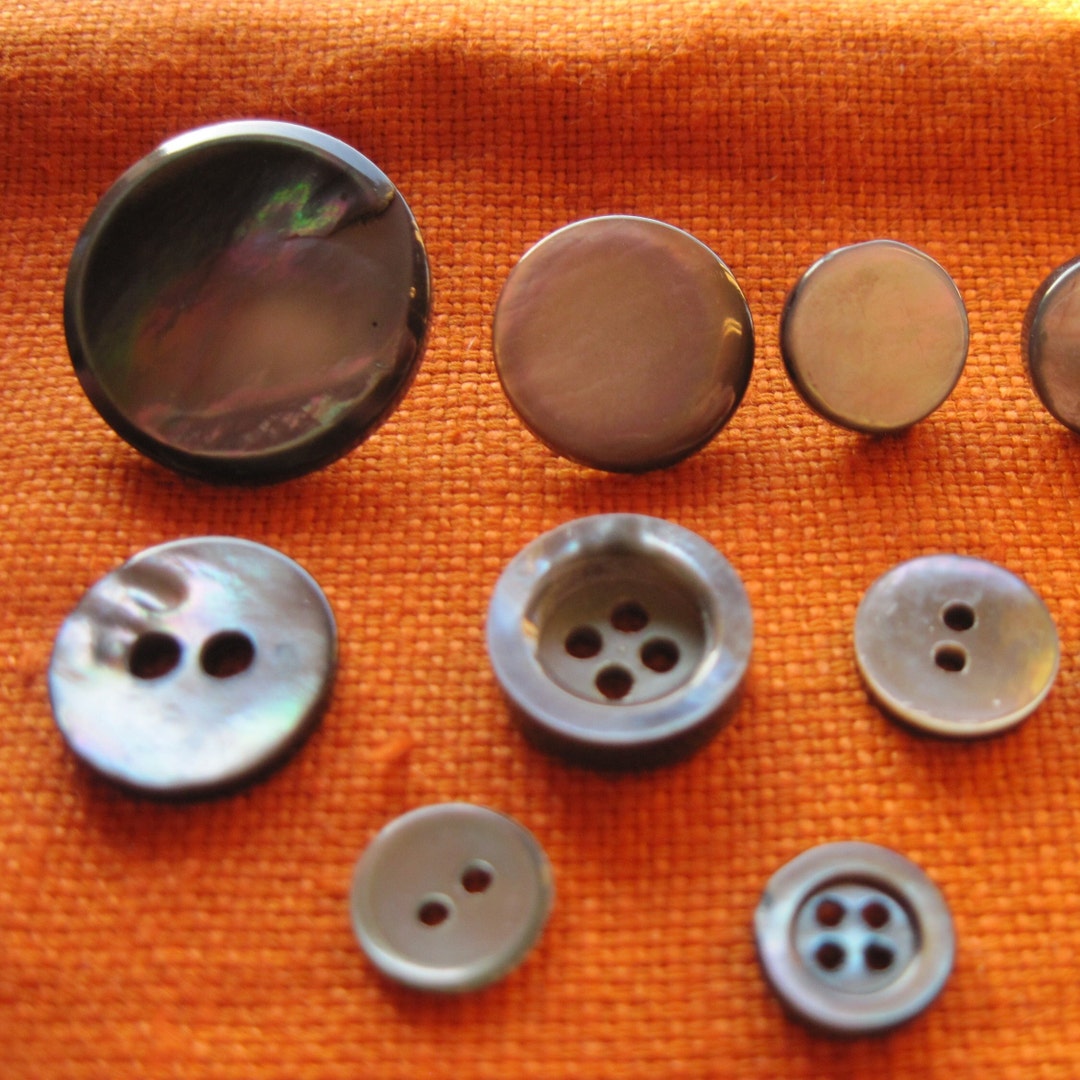 8 Perlmuttknöpfe Muschelknöpfe Jackenknöpfe