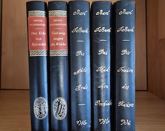 Classic set of vintage books with leather spines | Black with gold embossing | Elegant & timeless | Book stack for book lovers