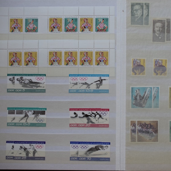 Briefmarken DDR postfrisch MIT Album grün