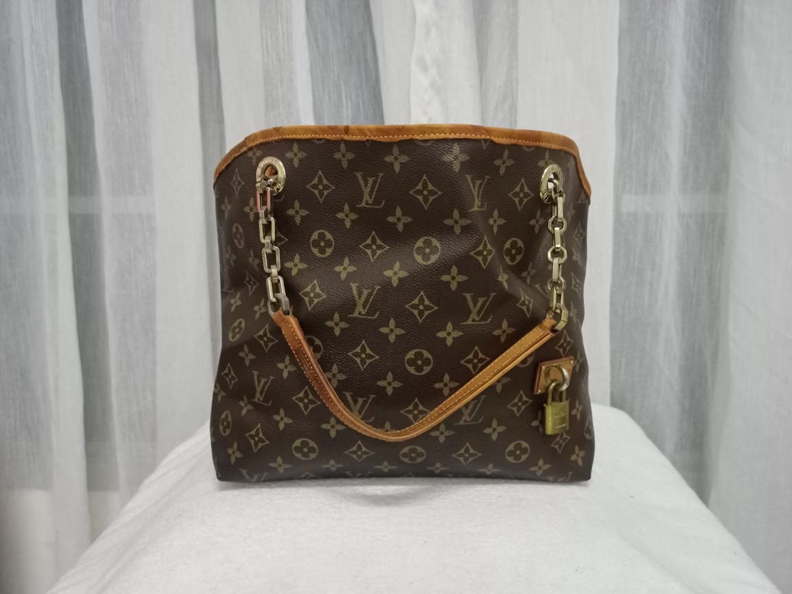 Best 25+ Deals for Louis Vuitton Artsy Bag