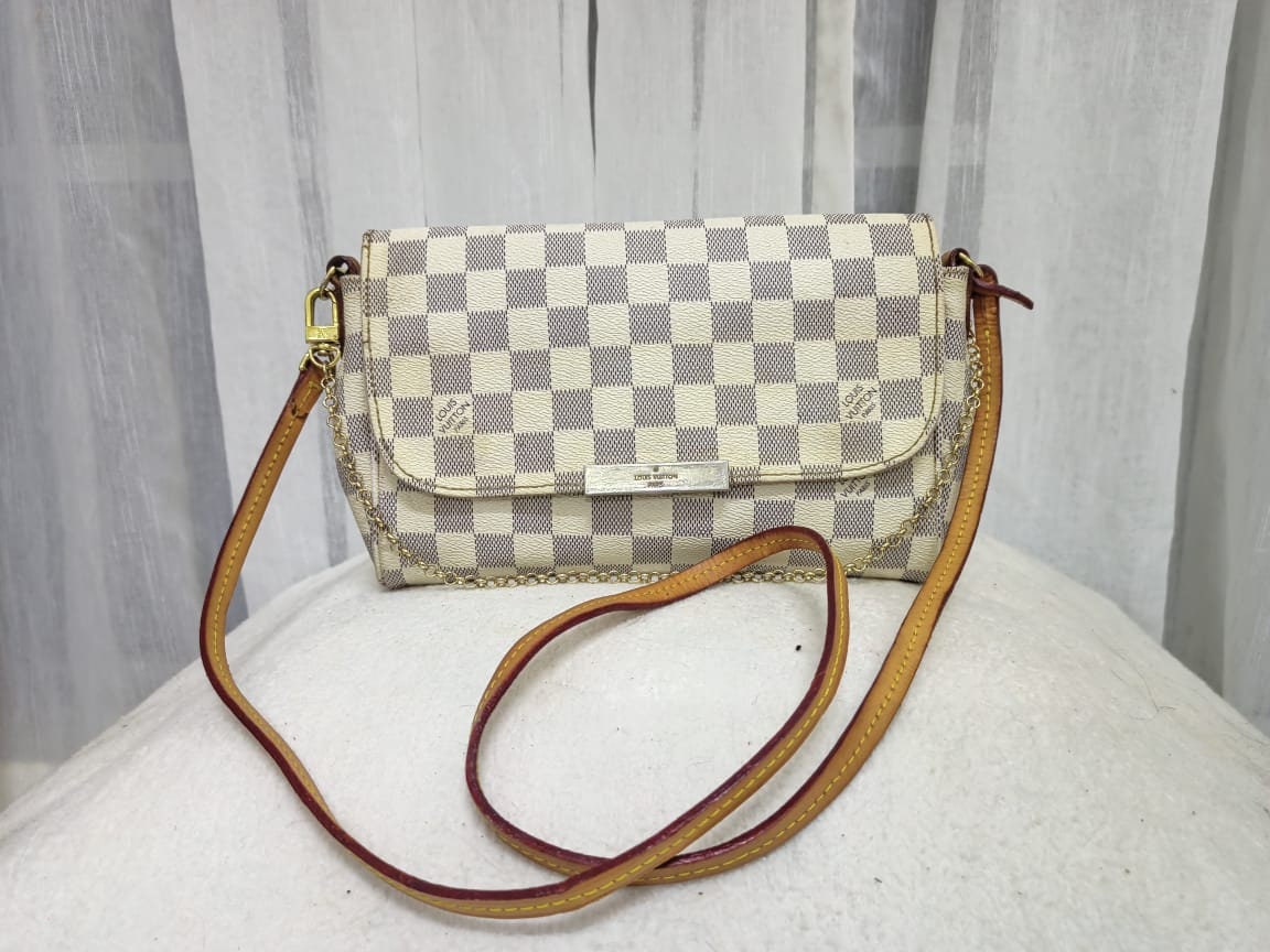 LOUIS VUITTON Favorite PM Damier Azur Crossbody Bag White - 15% OFF