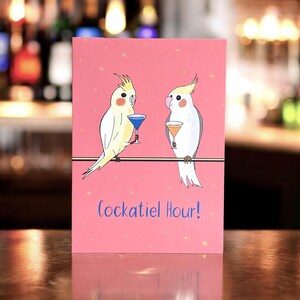 Biglietto d'auguri con calopsitta - per compleanni, fidanzamenti, congratulazioni e festeggiamenti. Divertente biglietto per gli amanti dei cocktail e le serate tra ragazze.