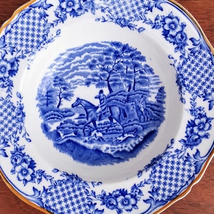 Vintage Royal Venton Ware Green John Steventon Fox Hunt Dinner Plate 9&quot;, 22 cm, from 1920s