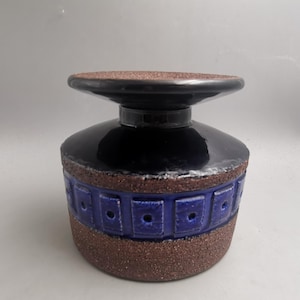 Svensk keramikvas tillverkad av Eke Bjeren för Gabriel ceramic, Sverige från 1964