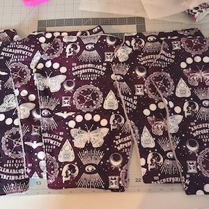 Coffin shaped handtowels