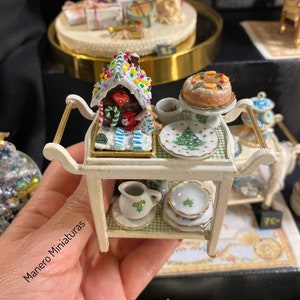 NOWOŚĆ** 1:12 Świąteczny biały wózek miniaturowe meble, rękodzieło