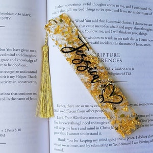 Personalized Resin Bookmark, Custom Bookmark, Book lovers gift, personalized book mark, golden bookmark, glitter bookmark