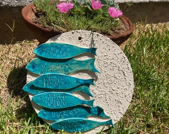 魚　陶器製　壁飾り 陶器の魚の壁飾り、黄色と青の魚の飾り、陶器の魚の壁アート、魚