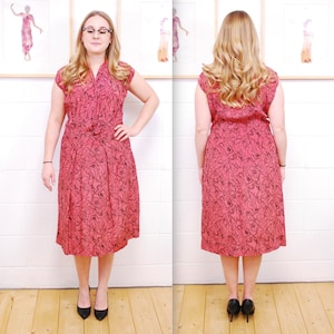 1940&#39;s Coral Silk Dress with Abstract Geometric Pattern / Rare Collectable Retro