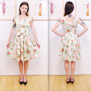1950&#39;s/60&#39;s Summer Floral Garden Party Dress with Bow at Waist / Rockabilly / Pin-up / Rare Collectable Retro