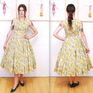 1950&#39;s/60&#39;s Jazz Print Summer Garden Party Dress with Rouched Detail in Back / Rockabilly / Pin-up / Rare Collectable Retro