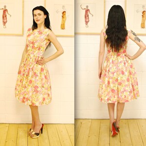 1960&#39;s PALM FASHIONS Summer Floral Garden Party Dress / Rockabilly / Pin-up / Rare Collectable Retro