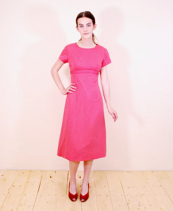 1960's Coral/Pink Crepe MARY G. Wiggle Dress with… - image 2