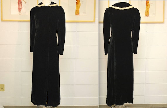 1930's Black Silk Velvet Opera Coat / White Fur C… - image 1