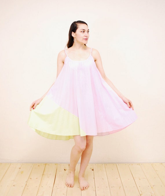 1960's/70's Pastel 3 Tone Cotton Shortie Nightgow… - image 1