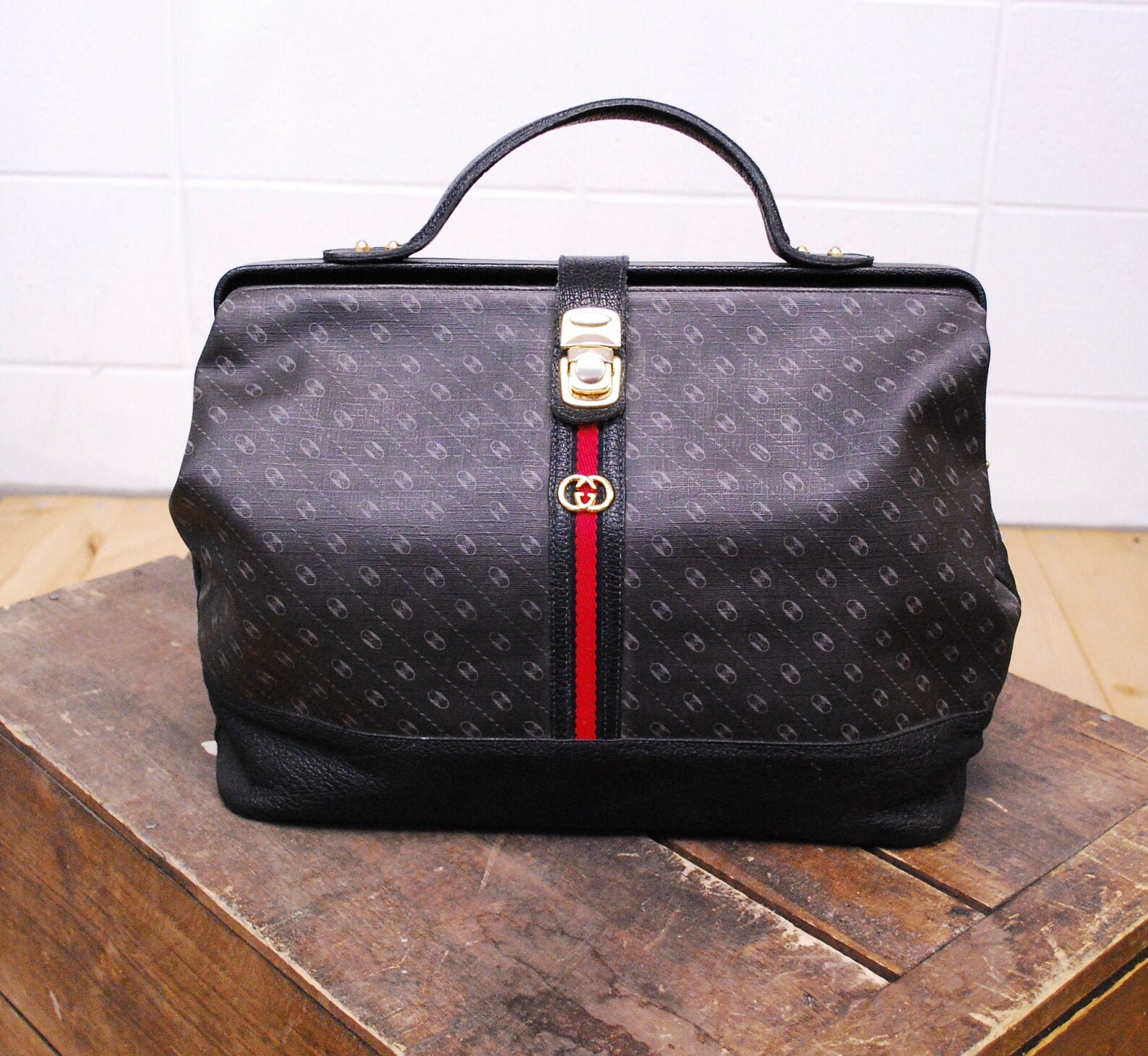 black gucci purse sale