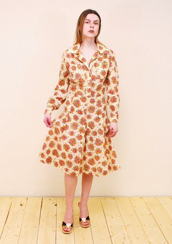 1970's Tan Floral Cotton Gauze Summer Dress / Hip… - image 2