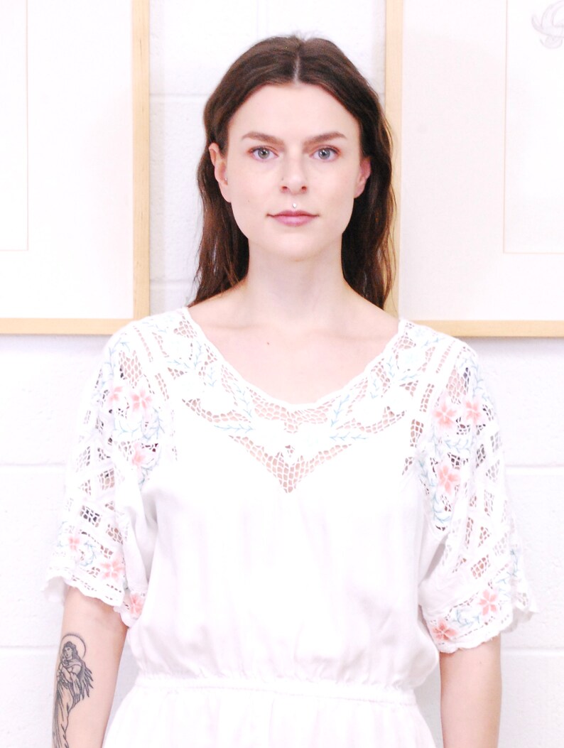 1980/'s White HIBIS Floral Embroidered Romper Play Suit Onesie Jumper Disco Boho Rare Collectible Retro Curiosity Inc