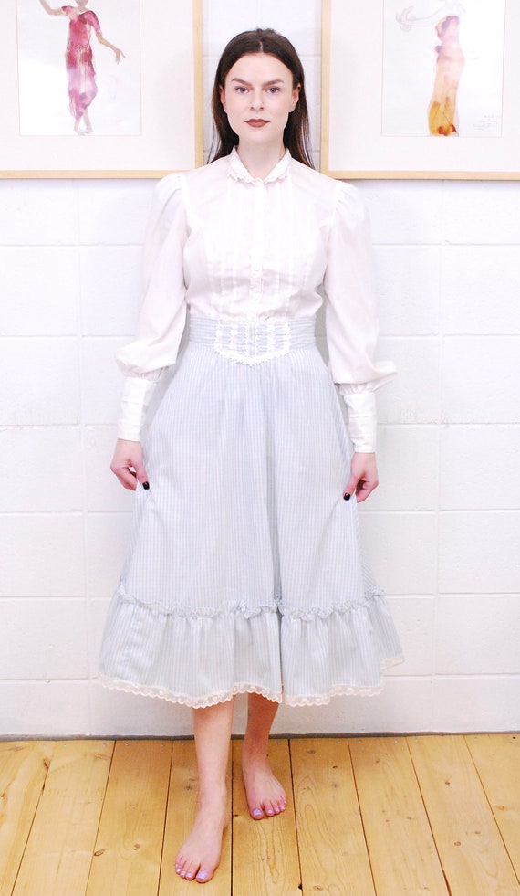 1970's/80's Blue and White GUNNIES Blouse & Skirt… - image 3