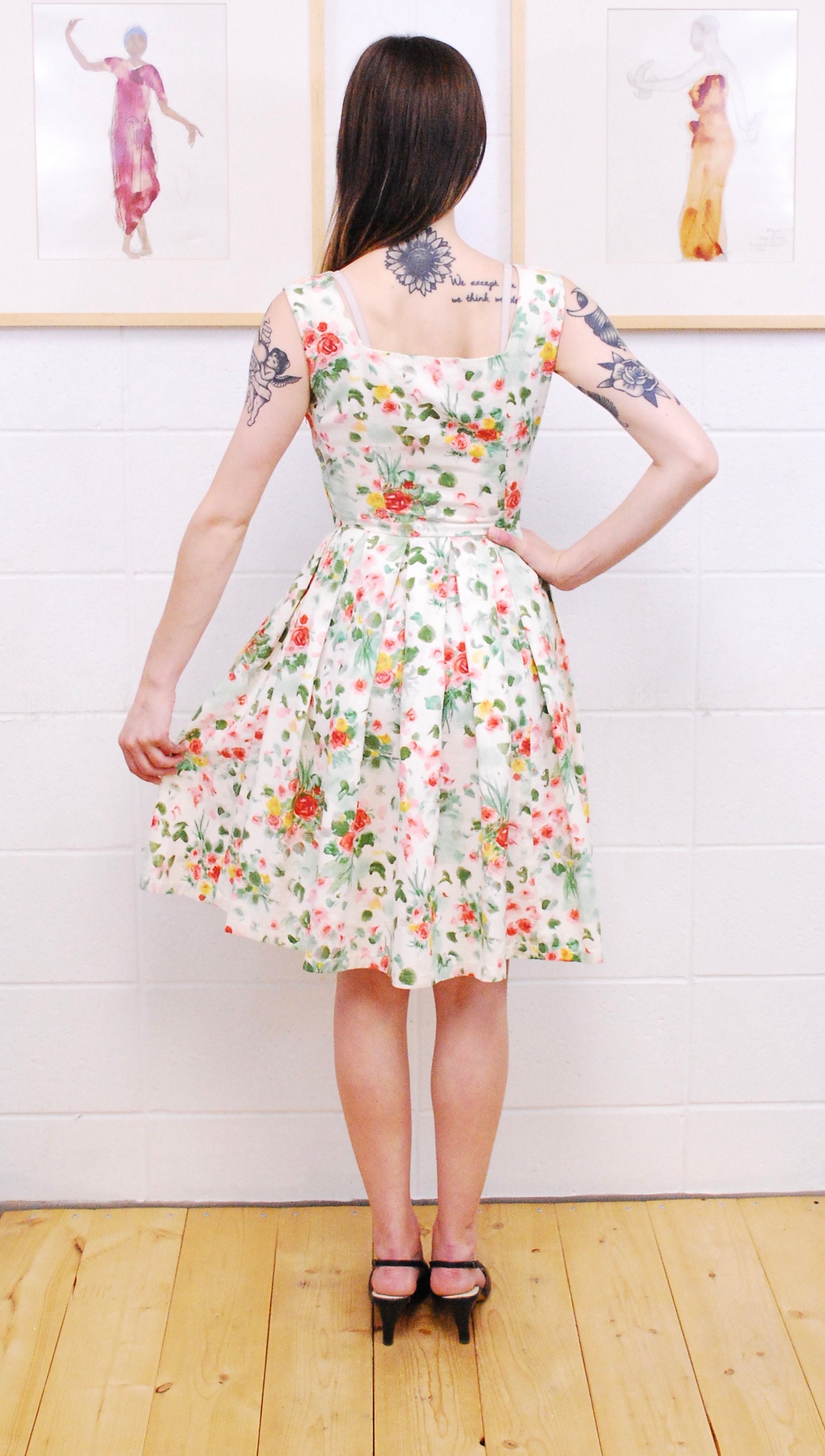 ワンピース Flower vintage dress 女の子のレトロでシックな秋冬向けの花柄ワンピース❘アイボリー