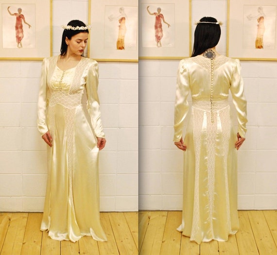 1940 S 50 S Ivory Satin And Lace Gown Antique Etsy