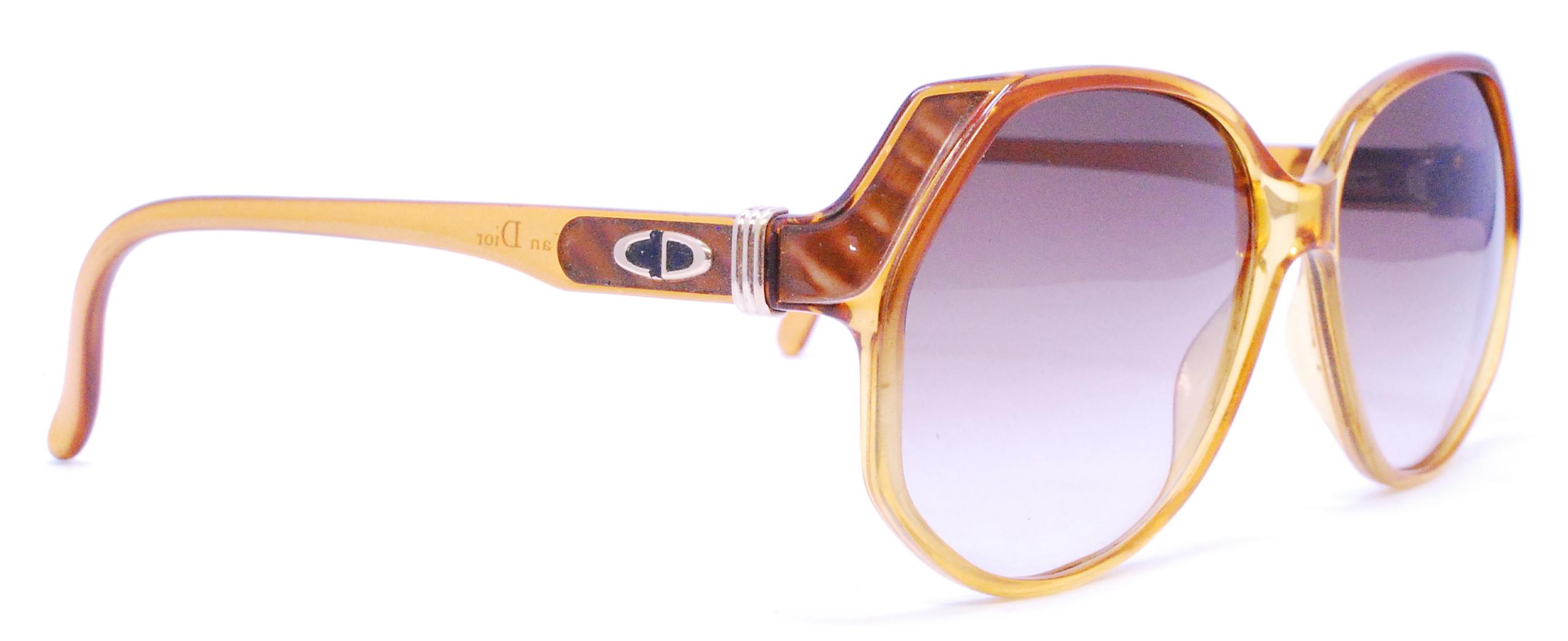 VINTAGE Christian Dior Sunglasses Amber Frame/Lenses Made in Germany Vintage 1970 main image 2